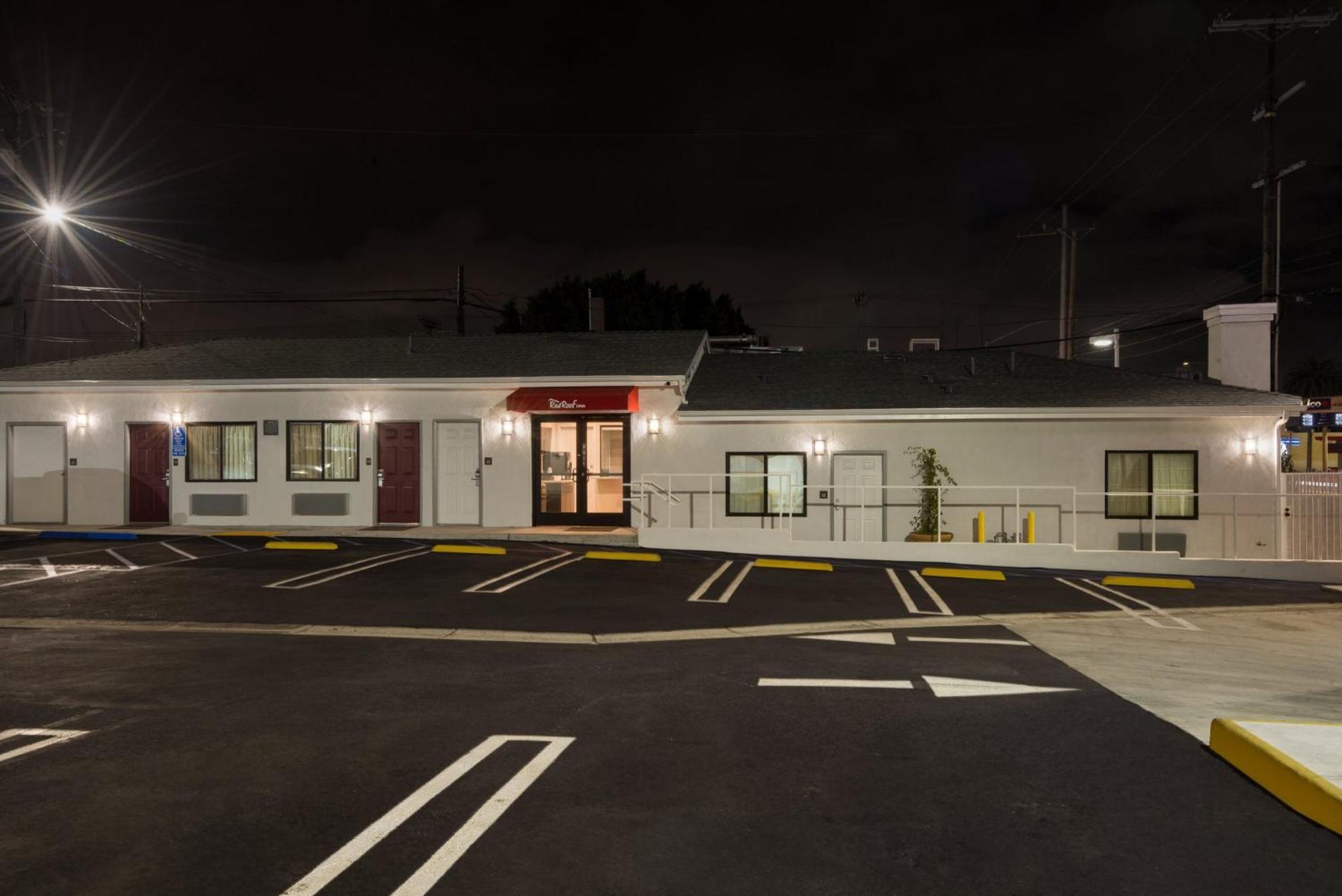 Red Roof Inn Carson - Wilmington, Ca Лос-Анджелес Экстерьер фото