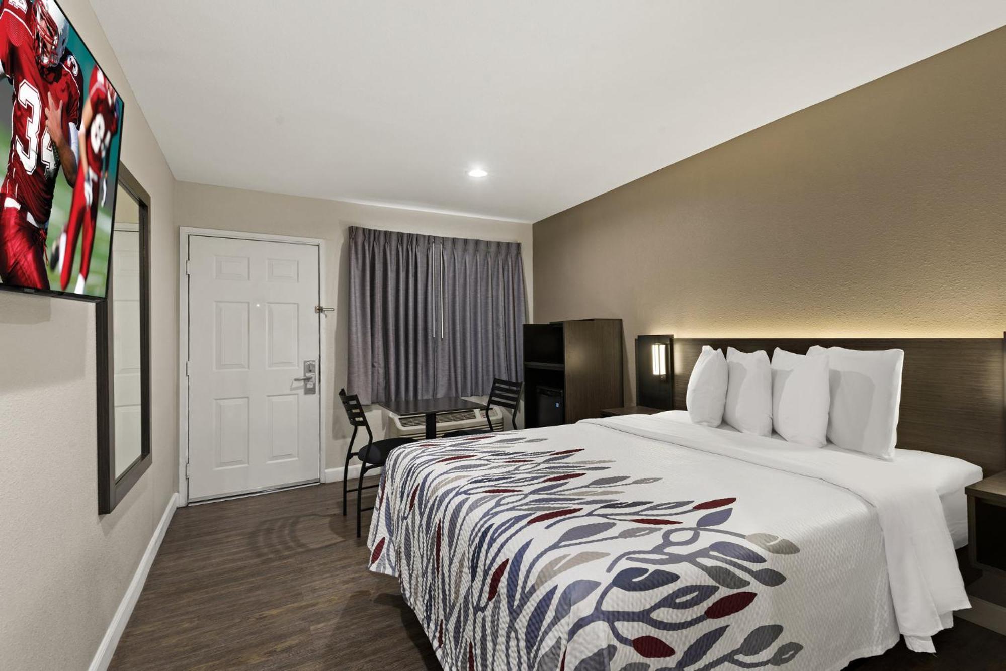 Red Roof Inn Carson - Wilmington, Ca Лос-Анджелес Экстерьер фото