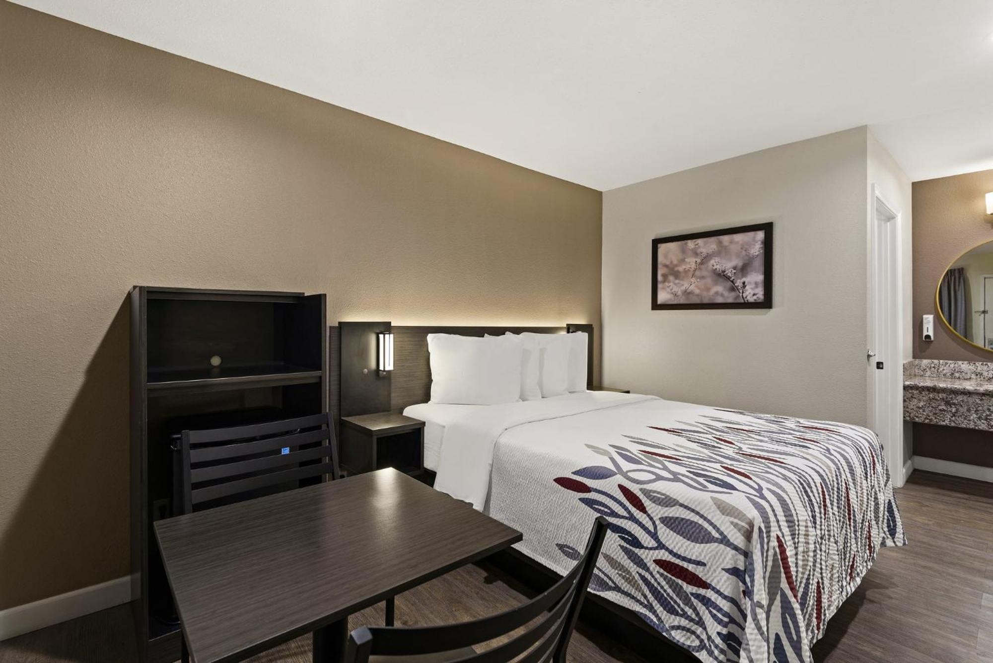 Red Roof Inn Carson - Wilmington, Ca Лос-Анджелес Экстерьер фото