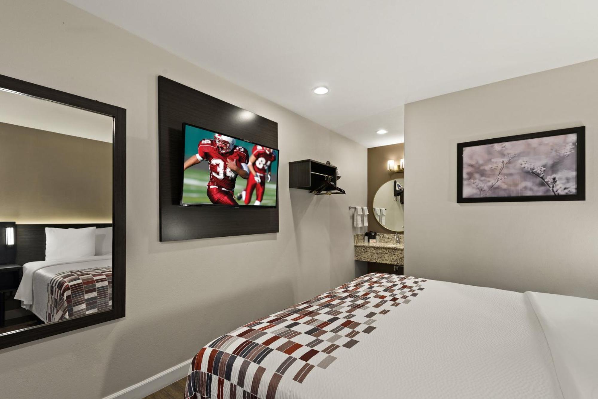 Red Roof Inn Carson - Wilmington, Ca Лос-Анджелес Экстерьер фото